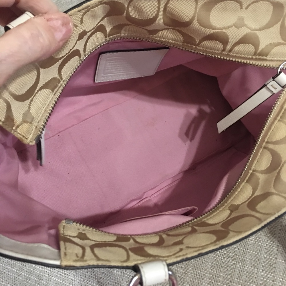 Coach pleaded east west gallery tote - Picture 4 of 5